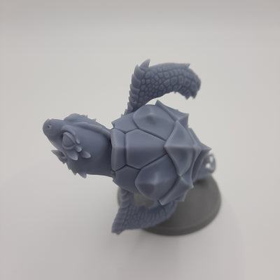 Figurine miniature - Bébé Dragon-Tortue - DnD - Gris/non peint