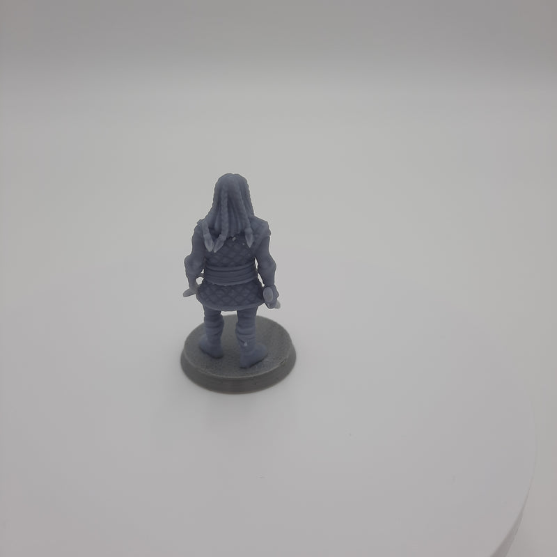 Miniature viking figurine - Sven the Skald - DnD - Fate of the Norns - Grey/Unpainted