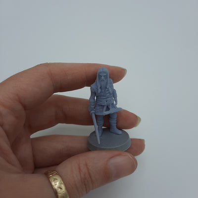 Figurine miniature viking - Sven le Skald - Guerrier Viking -Fate of the Norns - Gris/Non peint