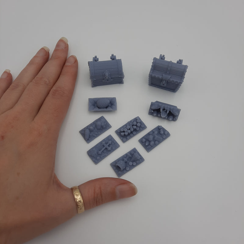 Interchangeable chests - Grey/Unpainted