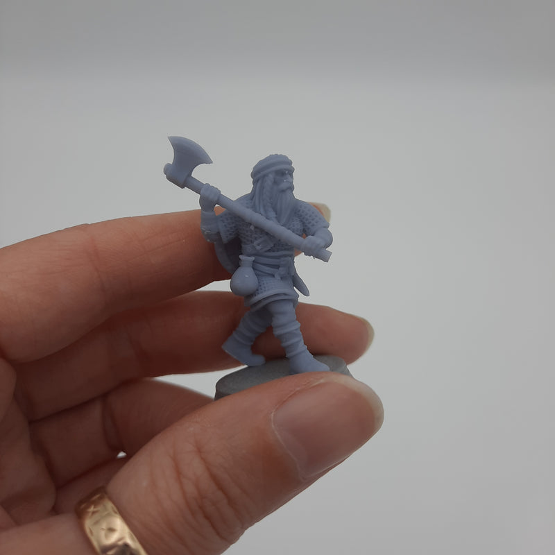 Miniature Viking Figurine - Skeggi the Fardrendgir - Viking Warrior - DnD - Fate of the Norns - Grey/Unpainted