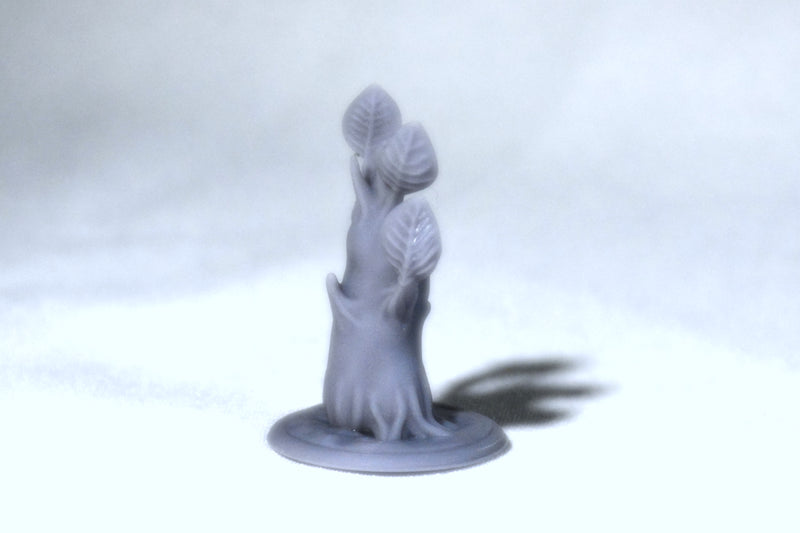 Figurine miniature - Sylvanien, jeune surpris (Treant) - DnD - Gris/Non peint