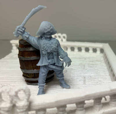 Figurine miniature - Capitaine Pirate mort-vivant - DnD - Gris/Non peint
