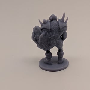 Figurine miniature - Orc barbare - DnD - Gris/non peint